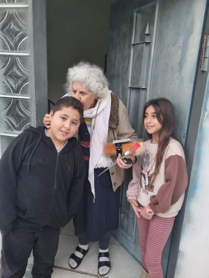 יום הולדת שמח לסבים והסבתות של העיר
