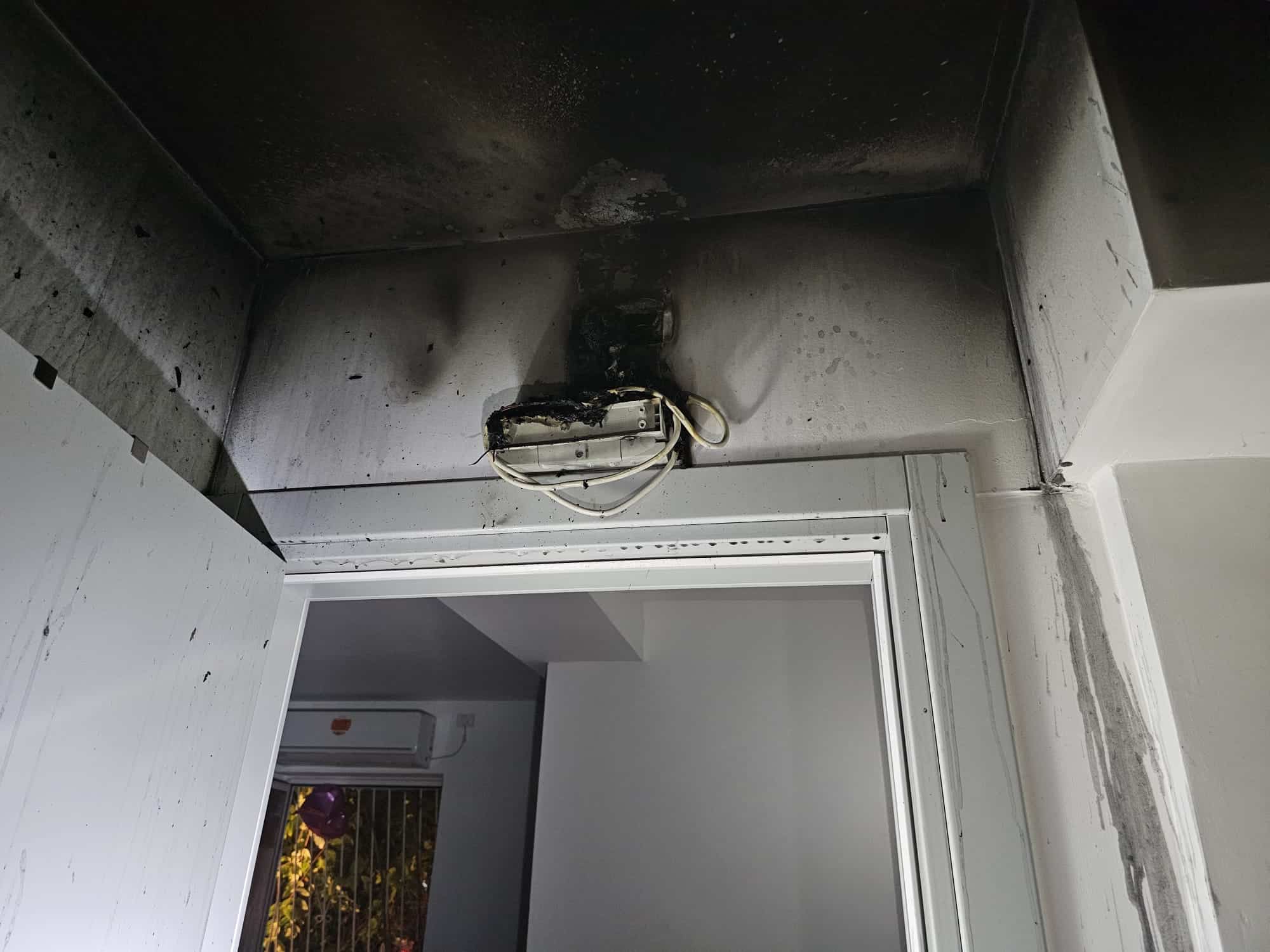 רמת גן: שריפה פרצה בדירה בעקבות חימום בגדים על על תנור חימום