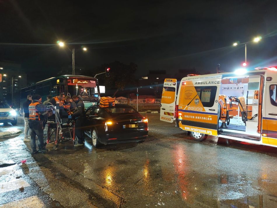 פצוע בתאונה בין אוטובוס לרכב פרטי במערב ראשון לציון