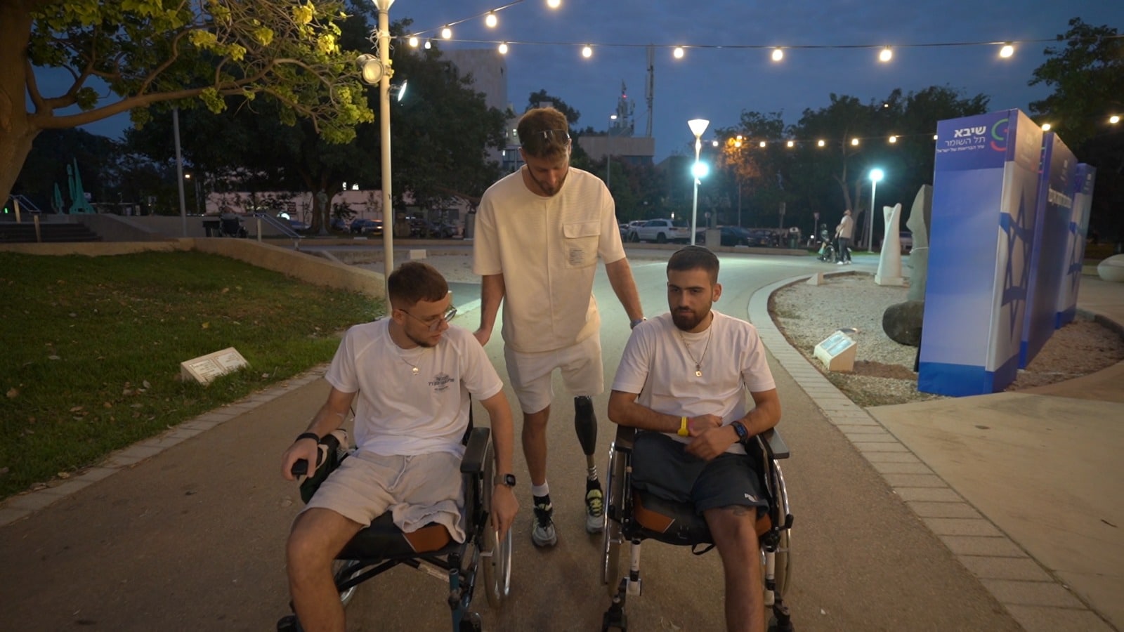 תושב בת ים שזכה לאחרונה בתואר אלוף אירופה שנפצע אנושות, ומלווה בצמידות את החיילים שנפצעו אנושות בשבת השחורה