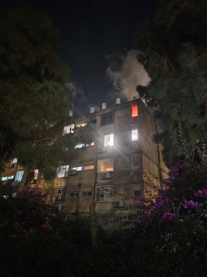 דירה נשרפה כליל בבת ים