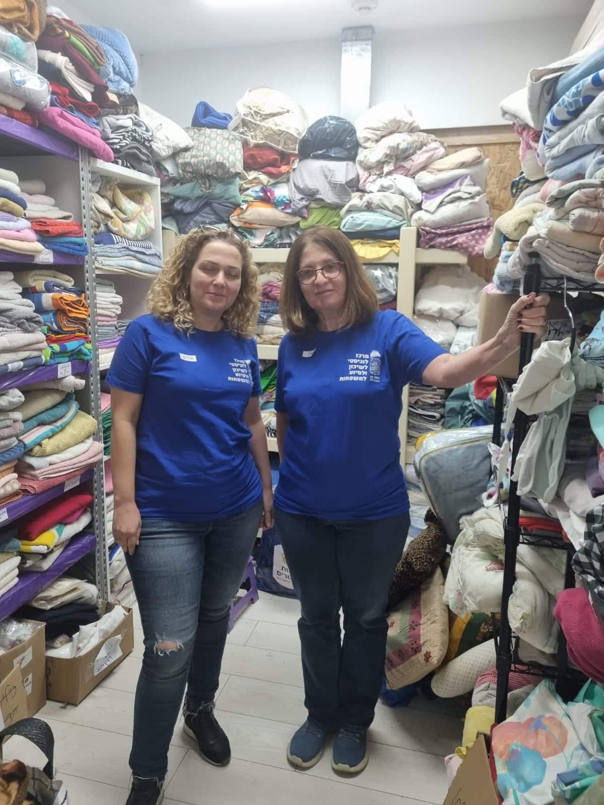יעל כץ, שהואשמה בהסרת תמונות החטופים:״חרב עלי עולמי. להאשים אותי בהאשמות כאלה״