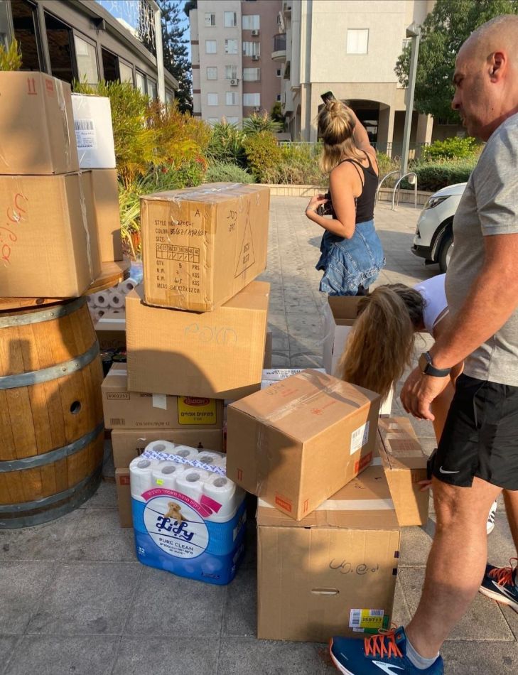 ראשון לציון: מבצע תרומות איסוף ציוד ומזון לחיילי צה״ל