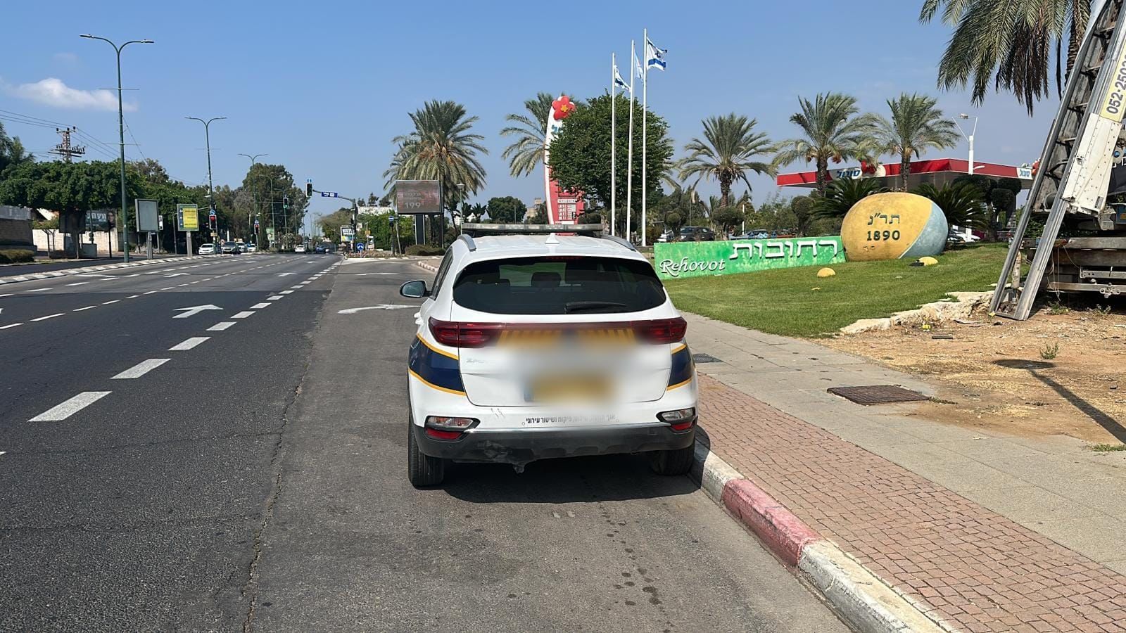 רחובות: השיטור העירוני מסייר בין אתרי הבניה בעיר לאיתור שוהים בלתי חוקיים