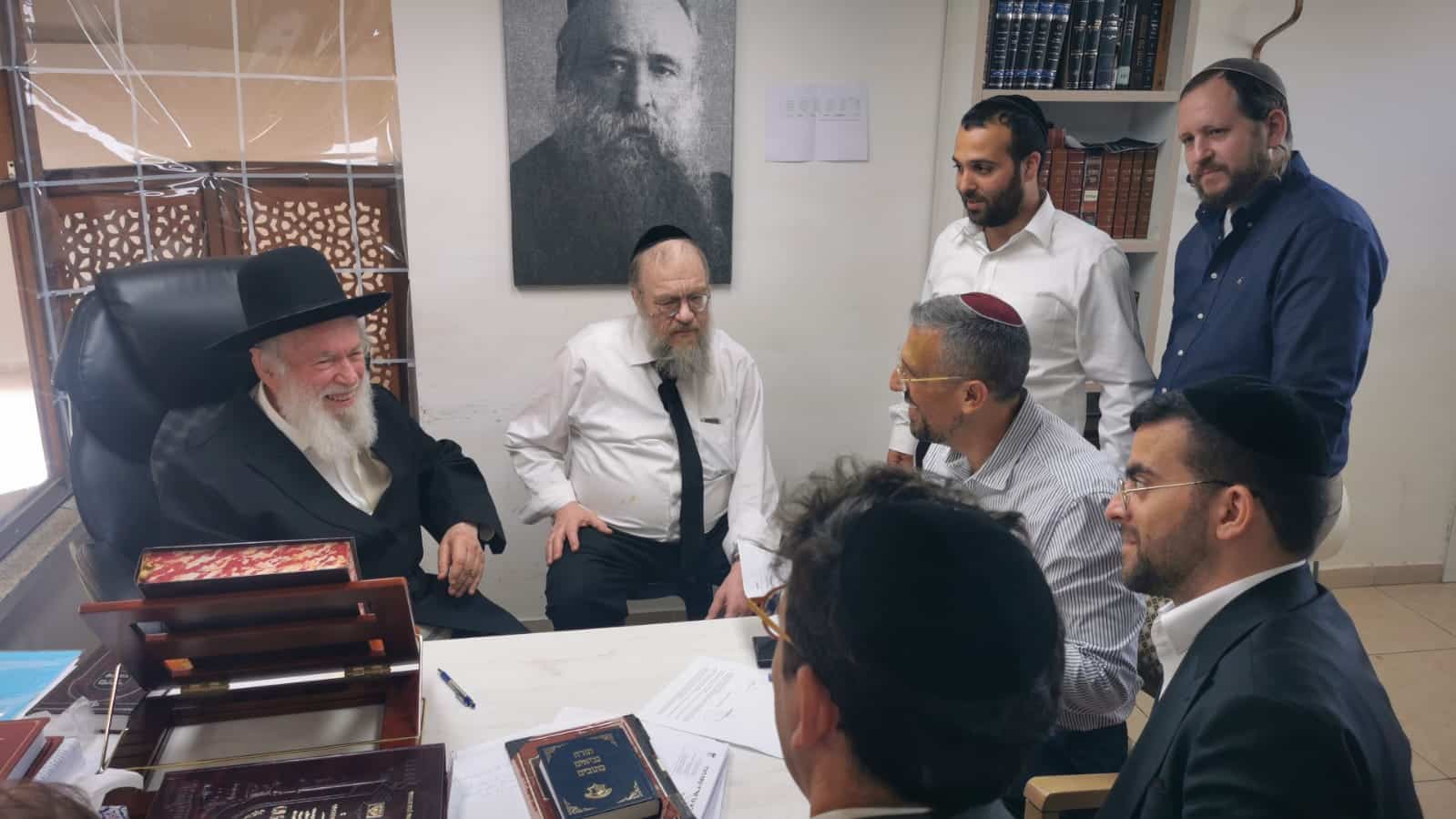 בשעה טובה: הגוש האמוני מתאחד ברמת גן