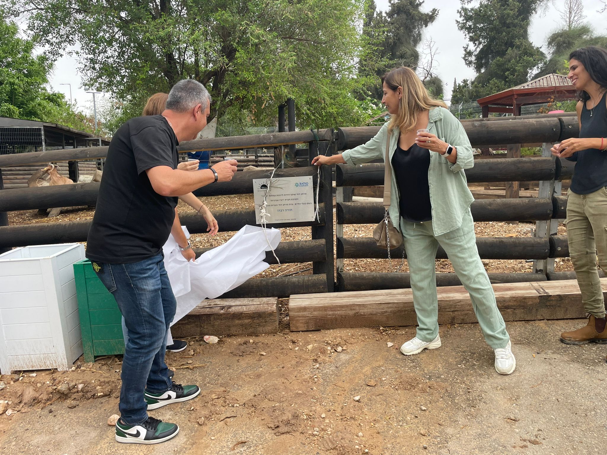 לכבוד השנה החדשה: עמותת נהרה יחד עם רציו אנרגיות שיפצו את פינת החי ב"צופיה"
