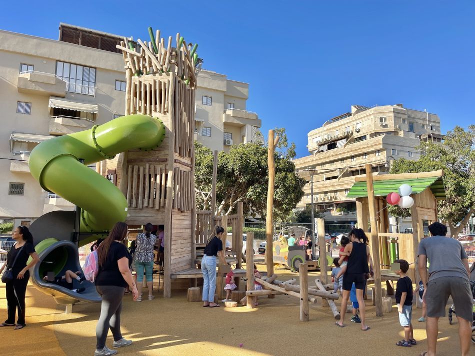 נחנכה גינת ש"י עגנון המחודשת בבת ים