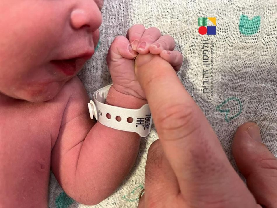 ״הגננת הזמינה לי משטרה בגלל שנישארתי כמה דקות עם התינוק שלי״