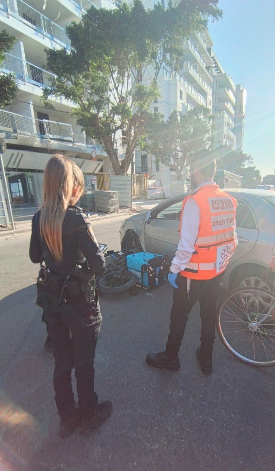 רוכב אופניים נפצע בתאונה בבת ים