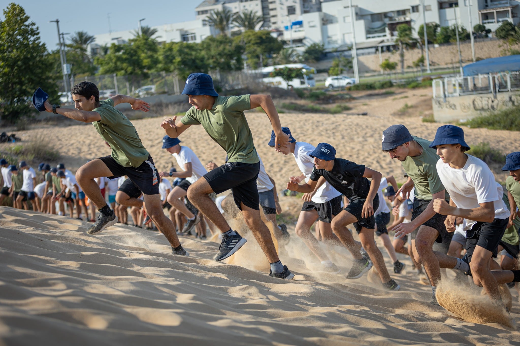 קרדיט : אדרנלין כושר קרבי מאת עדי אבלס 
