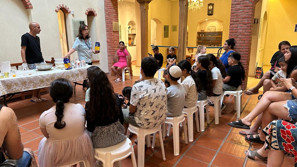 פעילות חווייתית במוזאון מורשת יהדות בבל לתושבי אור יהודה