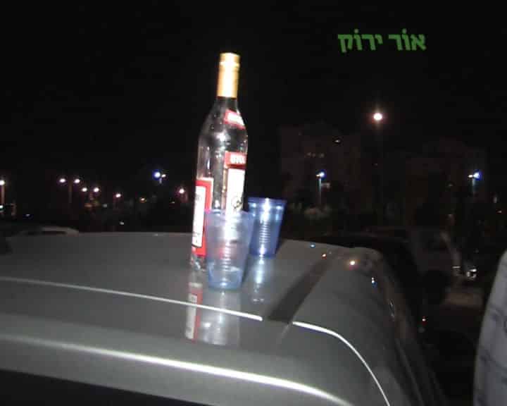 החשד:מכרו אלכוהול לקטינים בניגוד לחוק