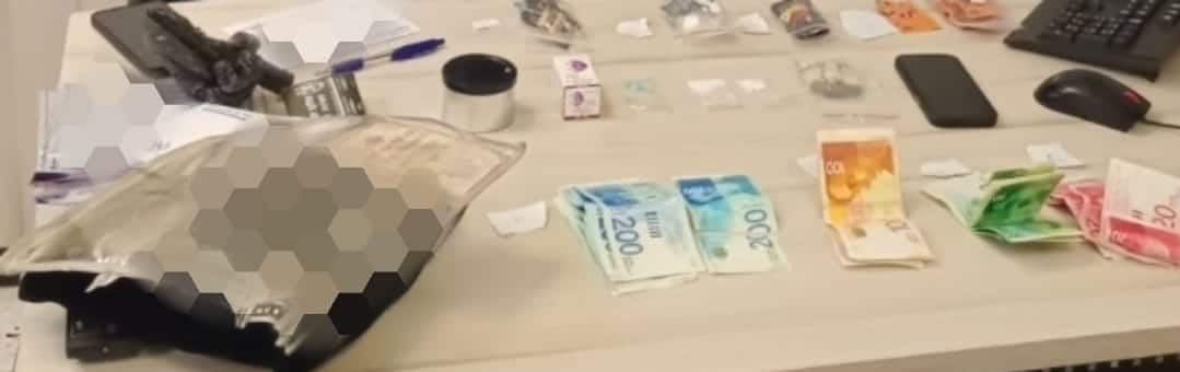 מודה אני לפניך: הסתיר את הסמים בתוך שקית תפילין