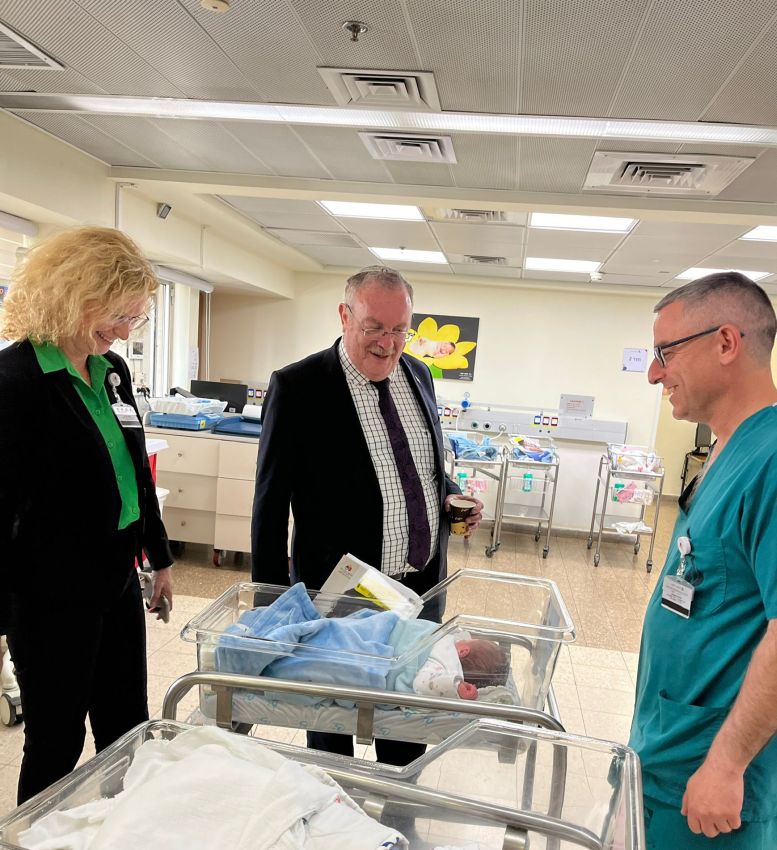 "אני חווה ומרגיש את הרוח המיוחדת שיש בבית החולים וולפסון"