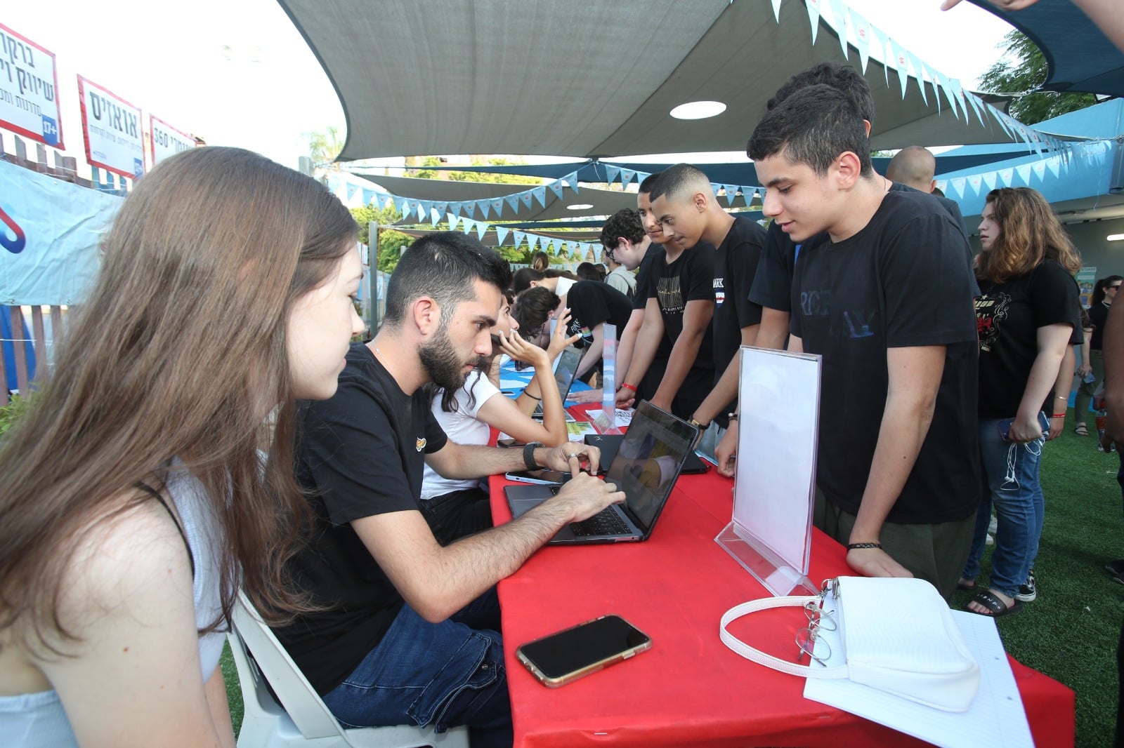 גם השנה: עיריית ראשון לציון תקיים יריד תעסוקה הוגנת לבנות ובני נוער