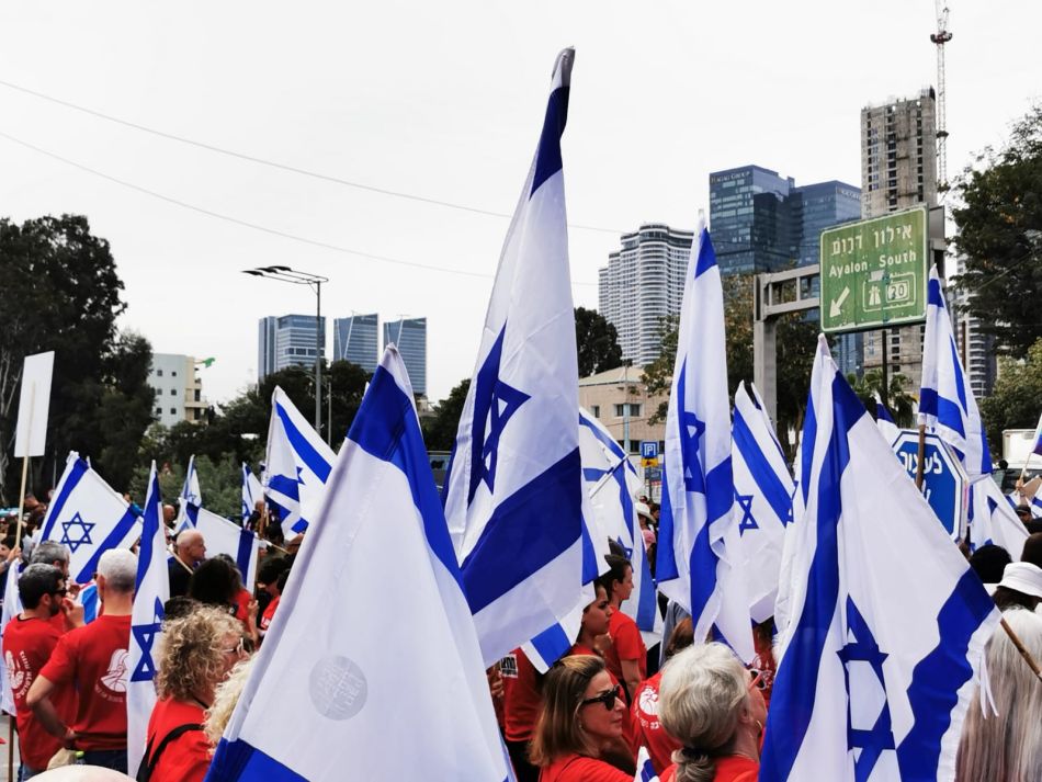 הערב תתקיים צעדת מחאה: ״סיימנו להיות הפראיירים"