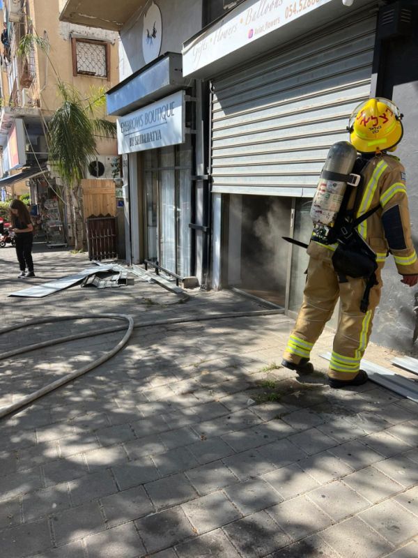 חולון: חנות עלתה באש ברחוב ההסתדרות