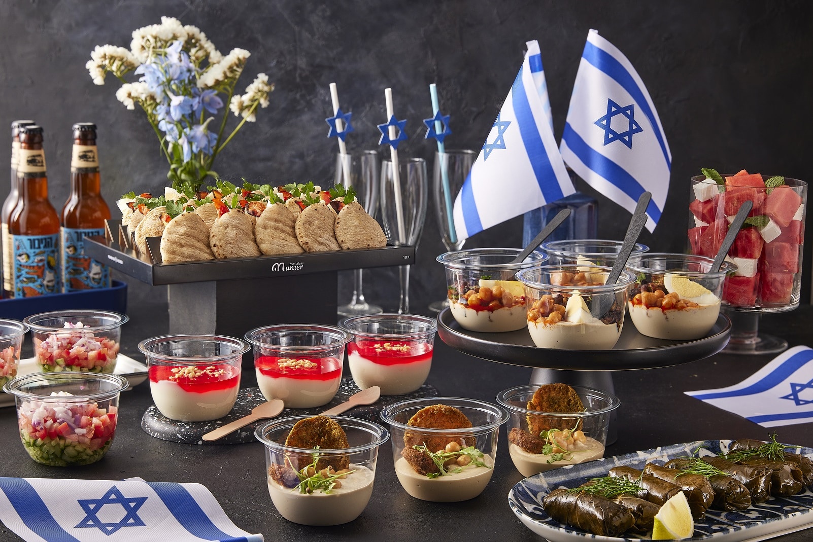 קייטרינג מונייר משיק מגשי אירוח ליום עצמאות צלם אפיק גבאי
