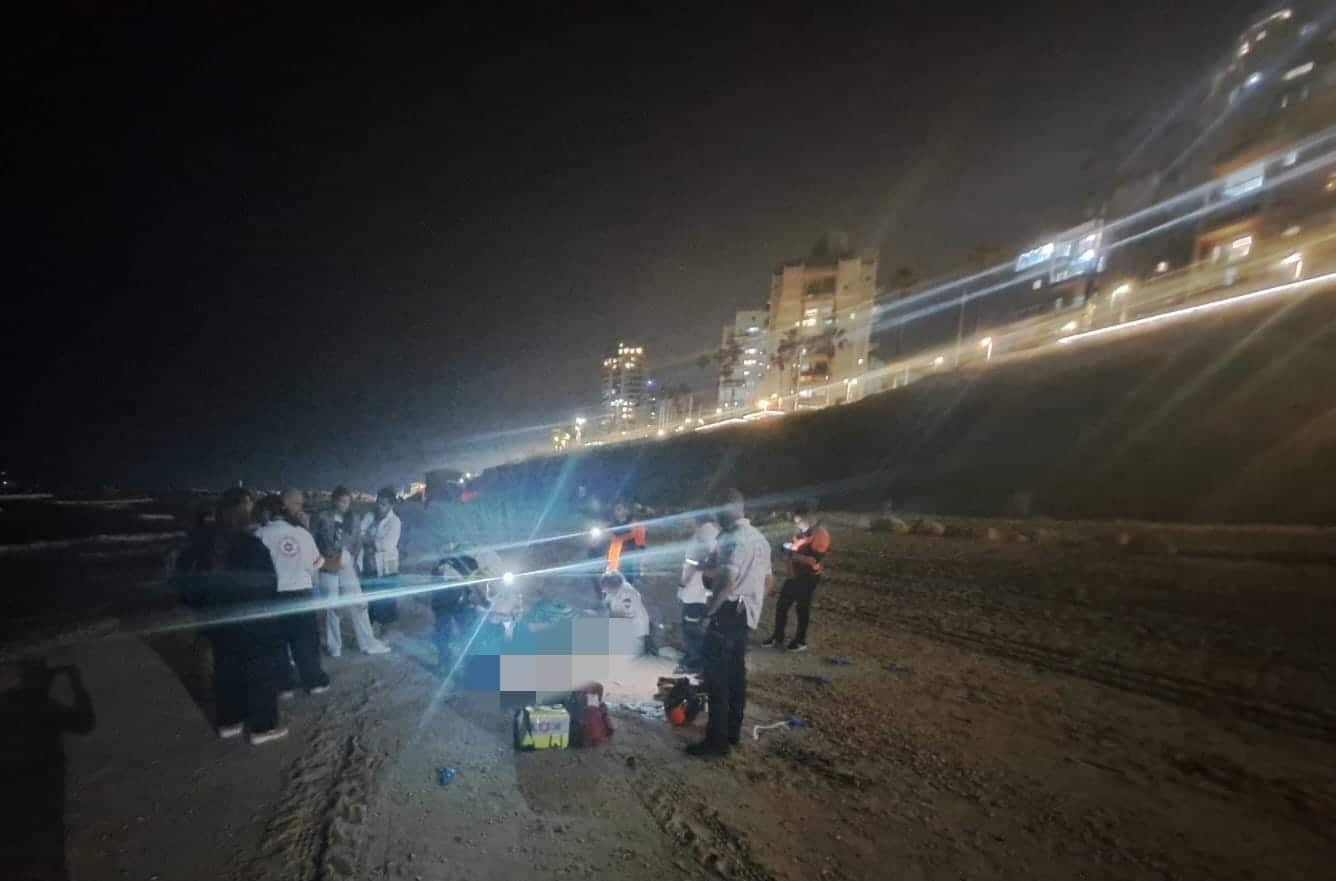 טרגדיה בחוף. צילום: תיעוד מבצעי מד"א