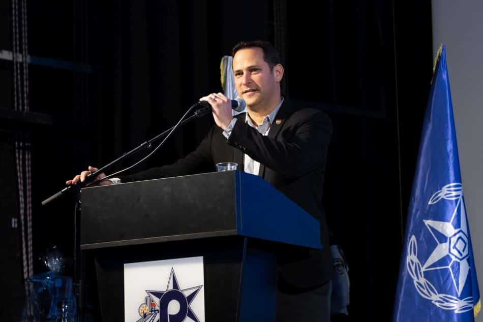 באיזה צד של המחאה הארצית תומך ראש עיריית ראשון לציון?