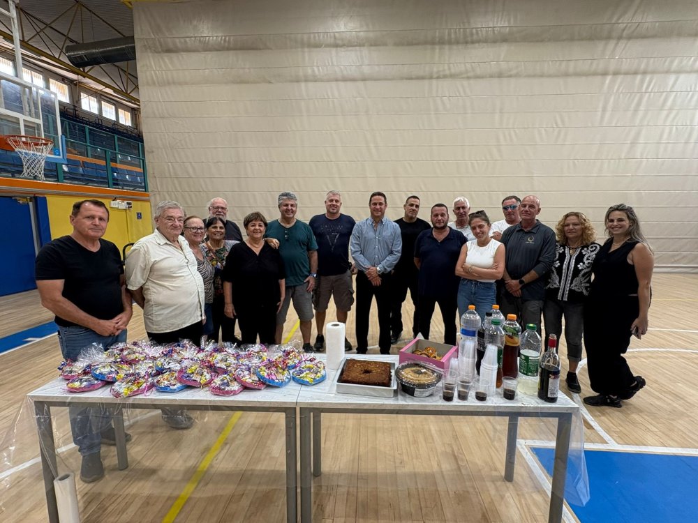 תלמידי בית ספר רביבים בשיתוף קהילת רמב"ם ולקט ישראל  בפרויקט למען הקהילה 
