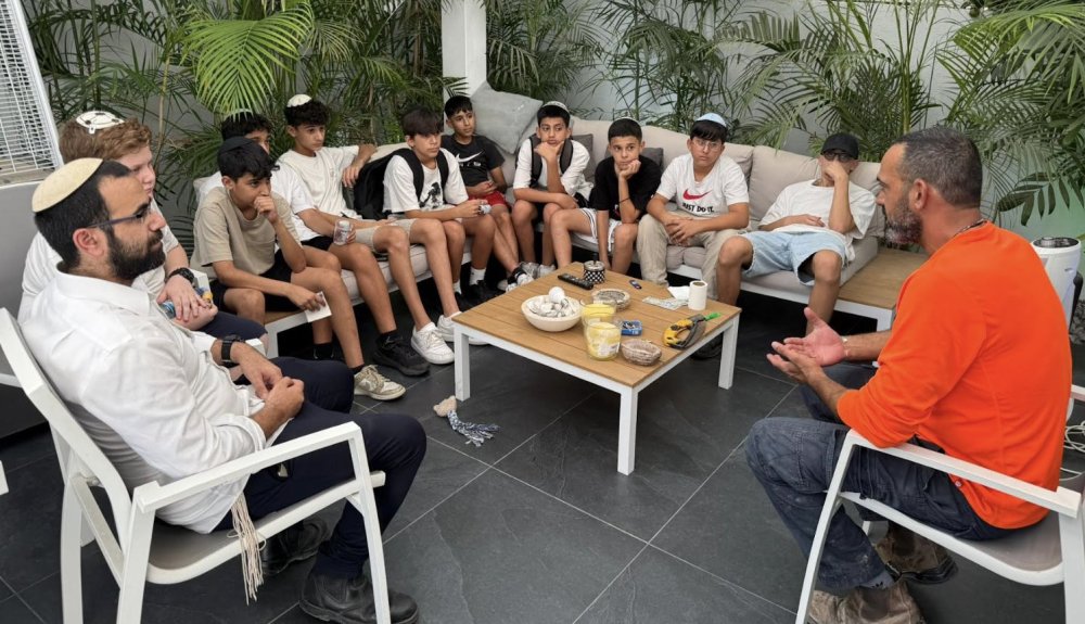 שבוע "משיב הרוח": תלמידי ישיבת אמית עמיחי ביוזמות מרגשות לזכר גיבורי המלחמה