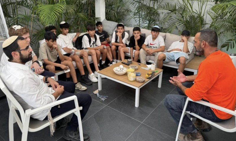 שבוע "משיב הרוח": תלמידי ישיבת אמית עמיחי ביוזמות מרגשות לזכר גיבורי המלחמה