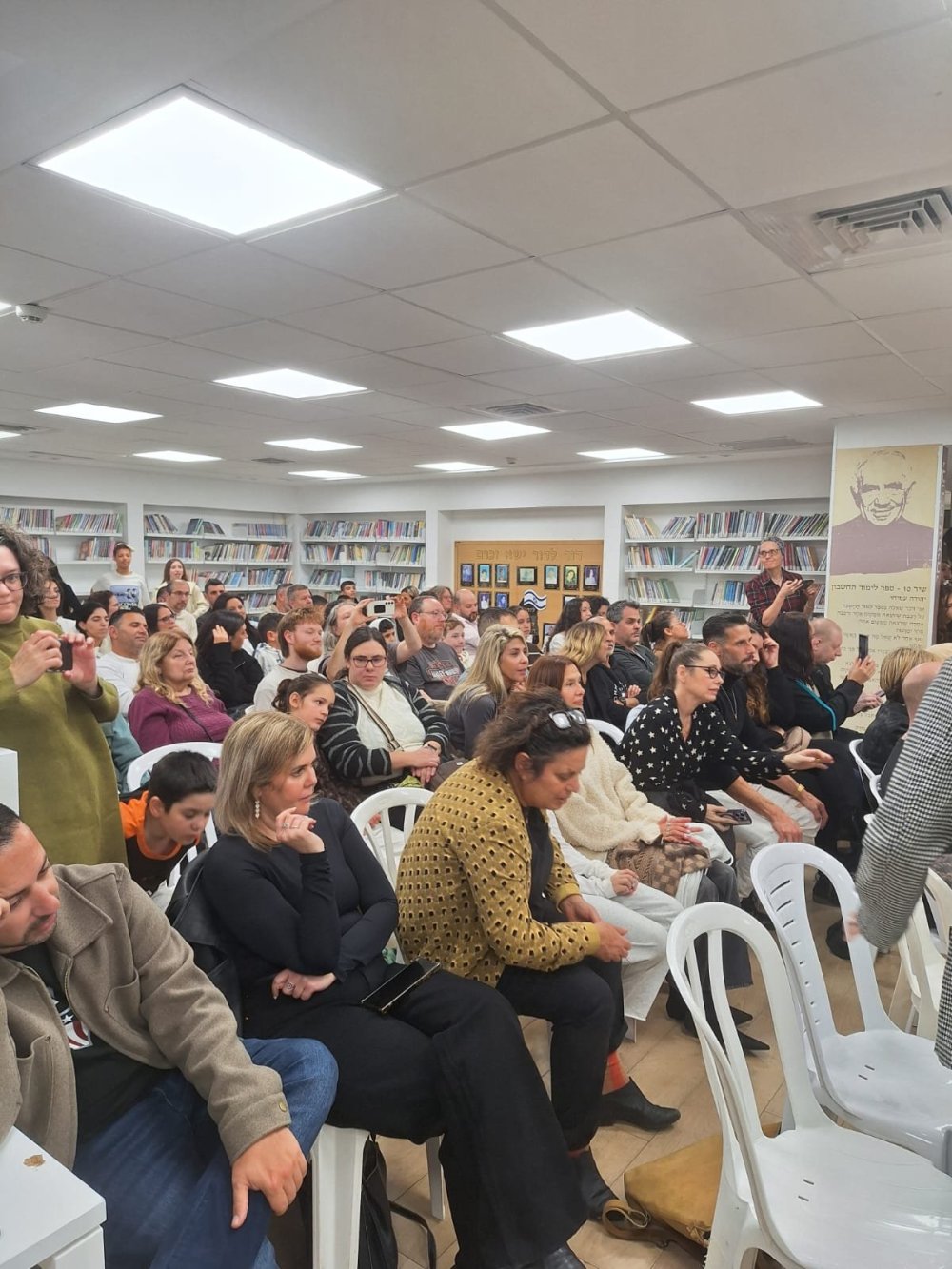 ערב מוזיקלי בין-דורי ריגש את חטיבת רבין-אמירים 