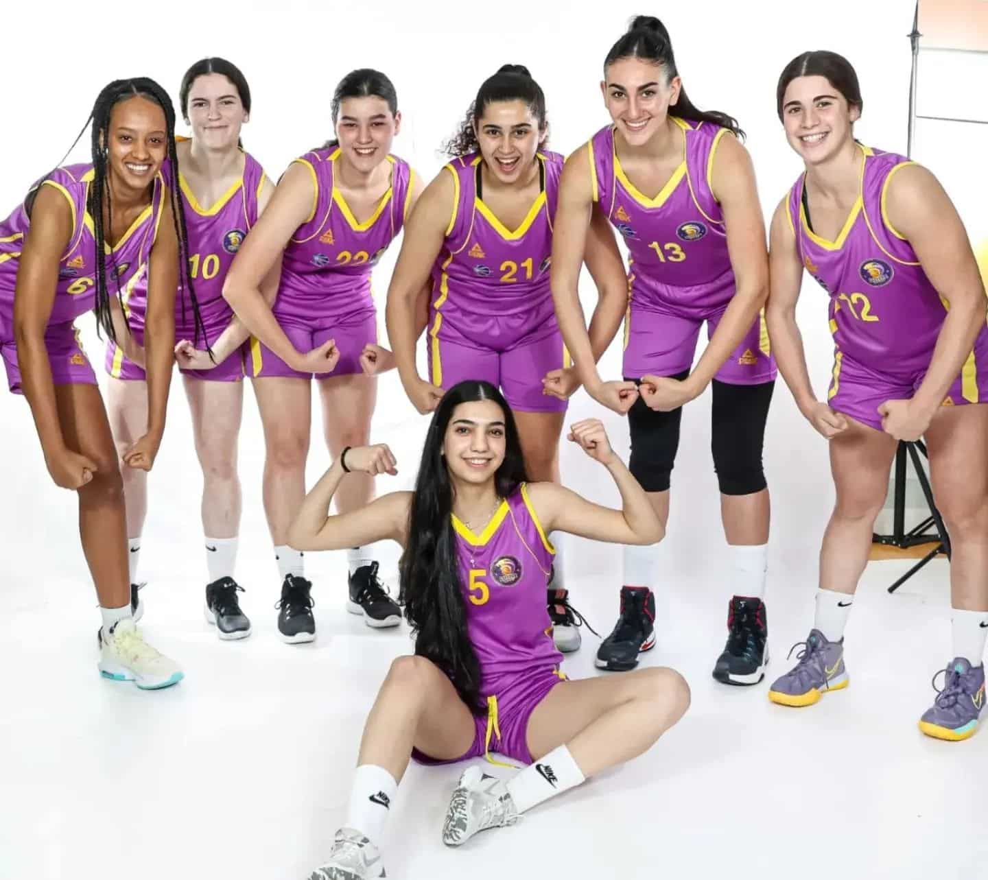 סל נשים: חולון בחצי גמר הגביע