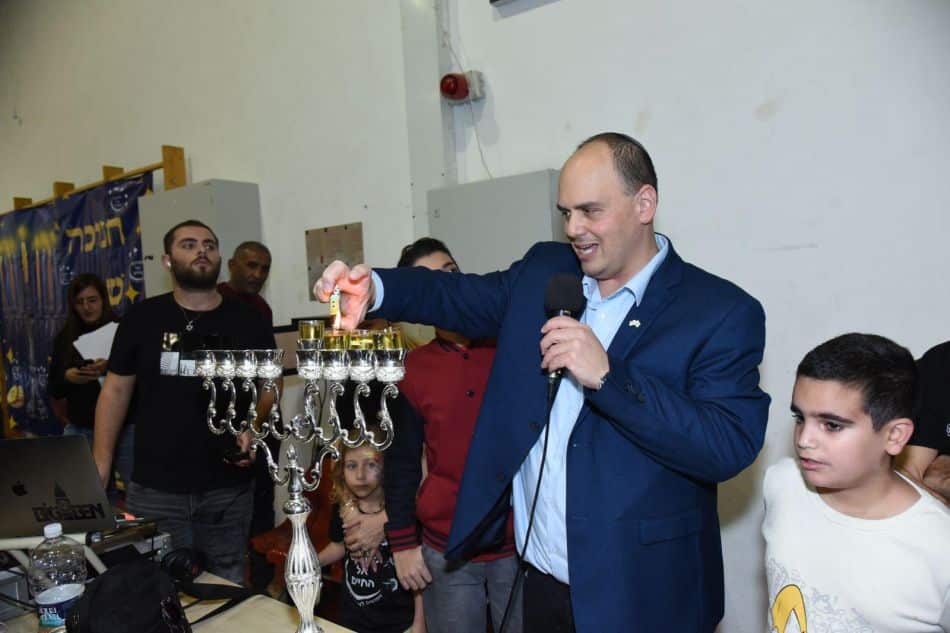 בת ים: נר שלישי עם ילדים בעלי צרכים מיוחדים
