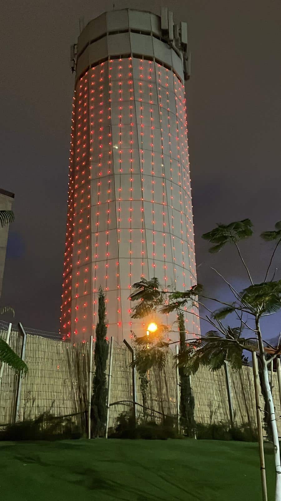 מגדל המים באדום. צילום: דוברות עיריית ק אונו