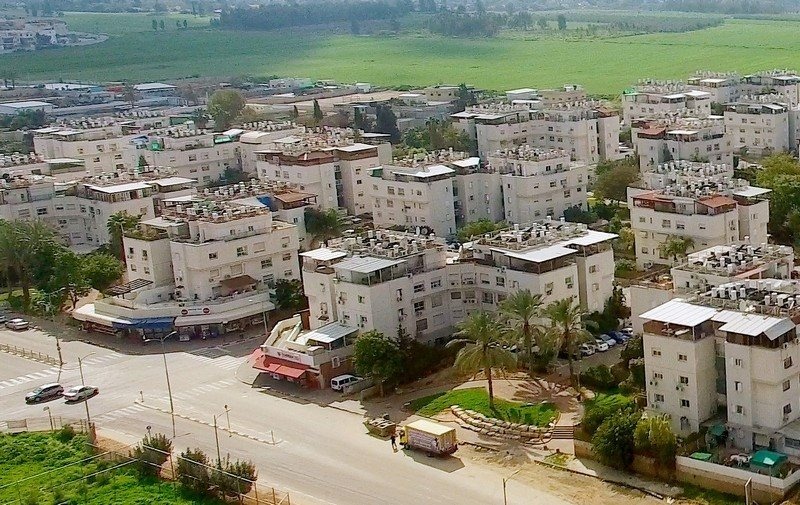 גני אביב, שכונת מגורים איכותית המאופיינת ברובה בדירות קטנות. צילום: דוברות לוד