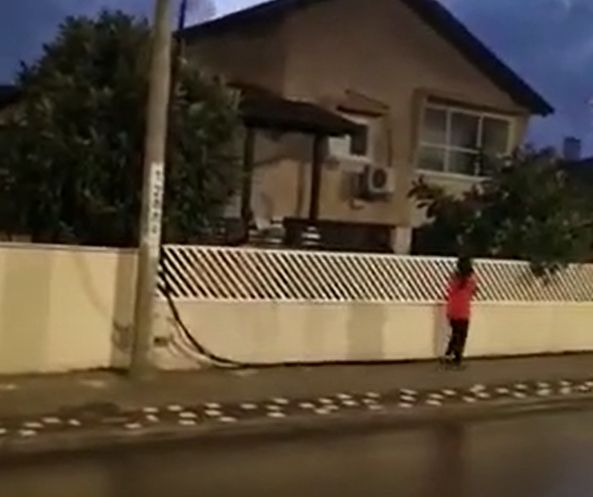 "גשם קטן וההרגשה כאילו טורנדו עבר בעיר!". כבל החשמל שנקרע 