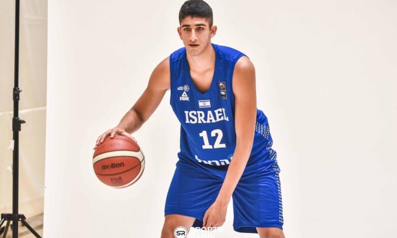 הכירו את ליאם דניאלי אחד הכישרונות הבולטים בכדורסל 