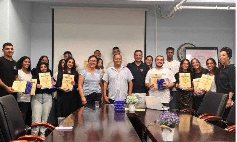 התמונה החינוכית בקריית עקרון: 84.8% זכאות לבגרות - זינוק של 30% בעשור