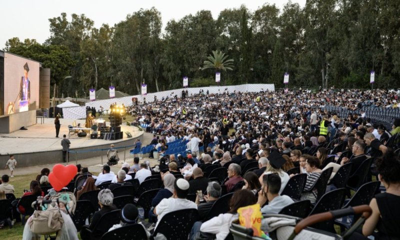 &ldquo;המגבלות קיימות רק במקום שבו אנחנו מסכימים להציב אותן&rdquo;: לוחם המילואים שנפצע בעזה ריגש בטקס סיום התארים של המכללה האקדמית רמת גן