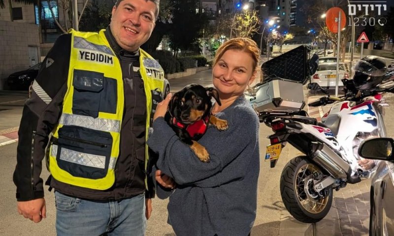 מתנדב ידידים הוזעק לאירוע בו ננעל כלב ברכב בראשון לציון