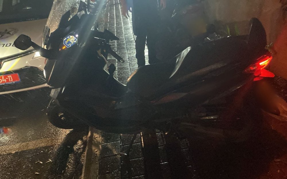 בדיקת קטנוע ברמת גן הובילה למעצרם של שני חשודים 