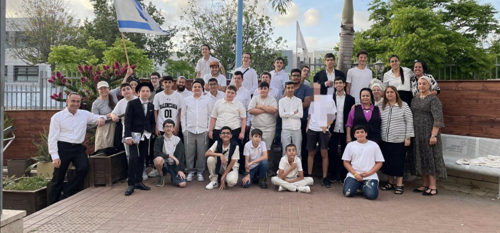 שבת של אחדות והשראה: תלמידי כיתות התקשורת הובילו את &ldquo;שבת השילוב&rdquo; בישיבת אמית עמיחי רחובות