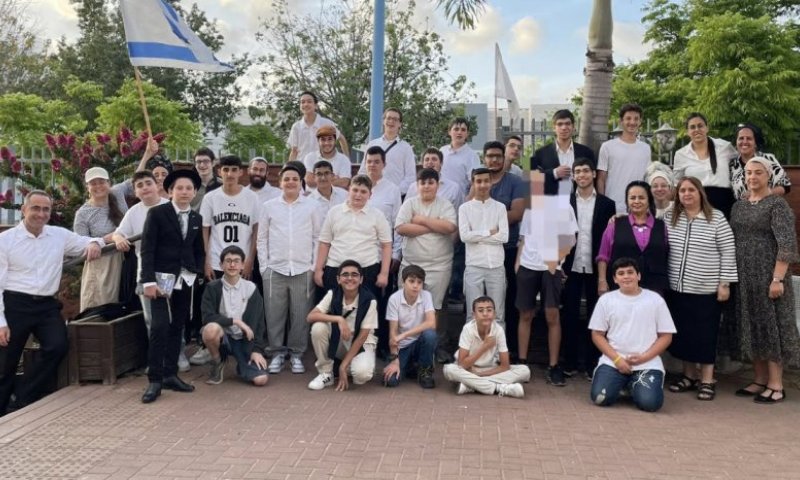 שבת של אחדות והשראה: תלמידי כיתות התקשורת הובילו את &ldquo;שבת השילוב&rdquo; בישיבת אמית עמיחי רחובות