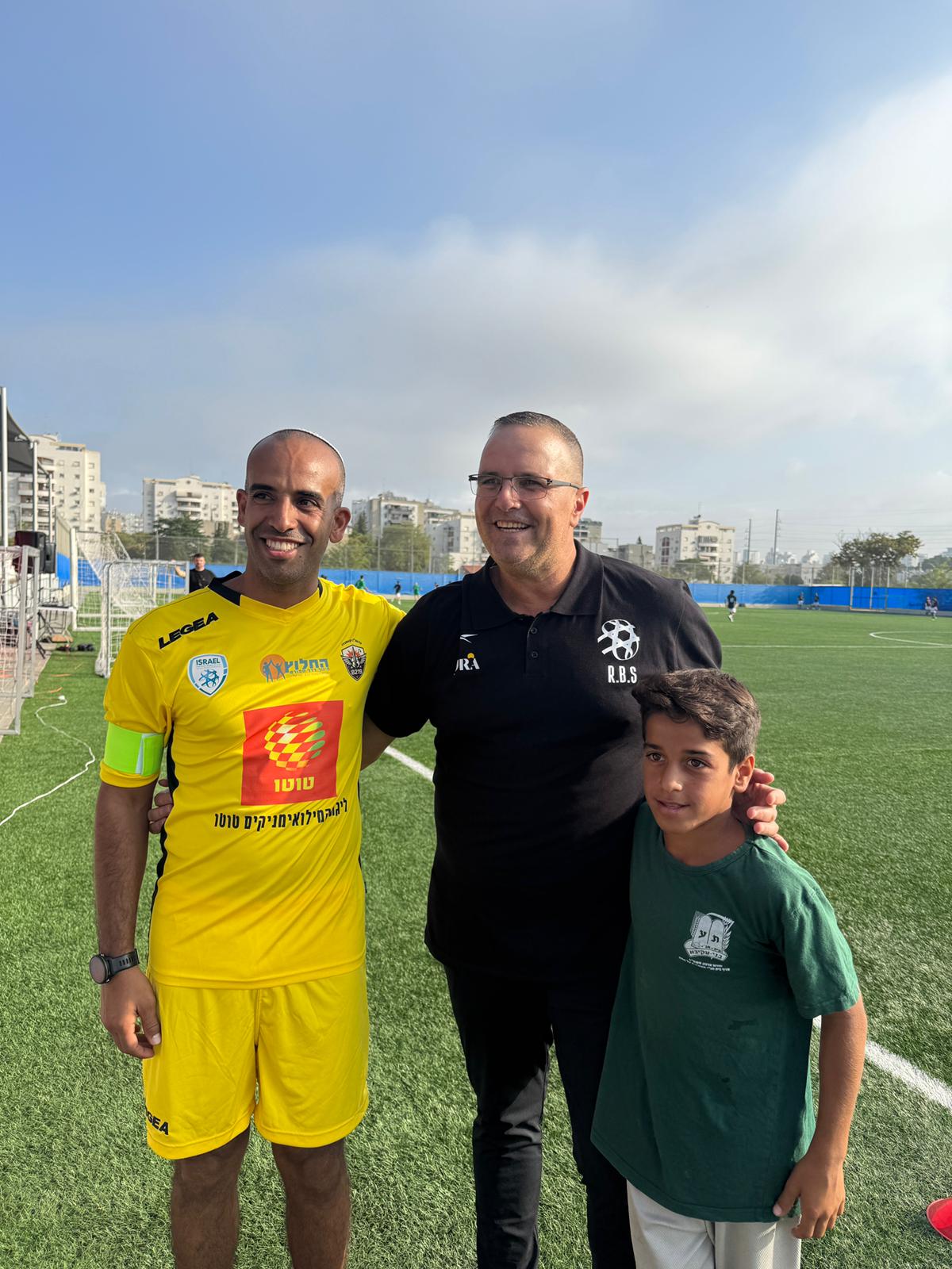 אייל אשכנזי, דוברות החלוץ