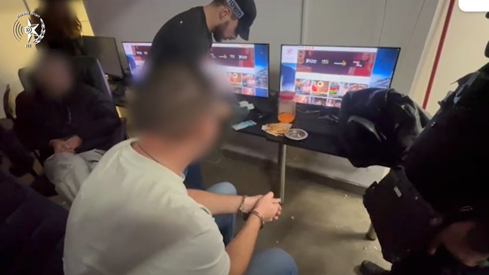 נעצרו שני גברים תושבי ראשון לציון ורמת גן בחשד להפעלת קזינו