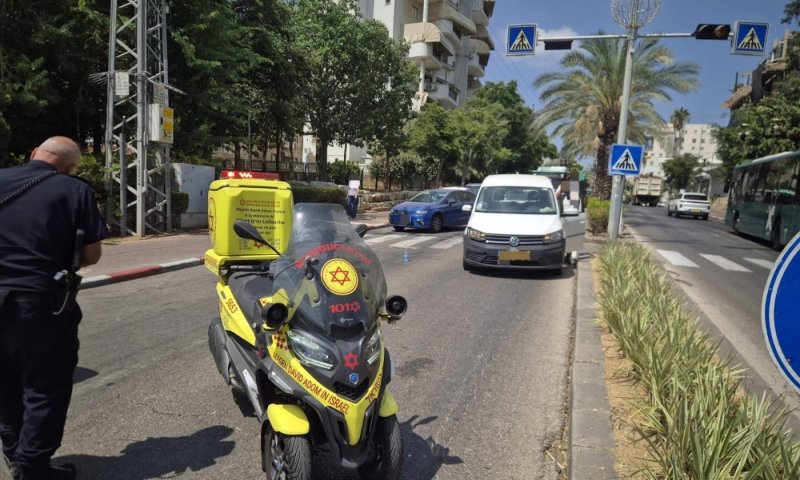 הולכת רגל נפגעה מרכב במרכז ראשון לציון