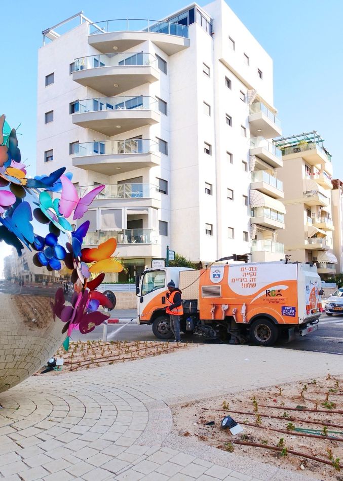 בת ים נערכת לחגי תשרי
