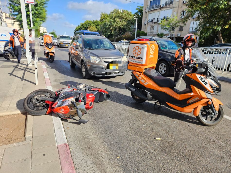 רוכב אופנוע נפצע בתאונה ברחוב קק"ל בבת ים