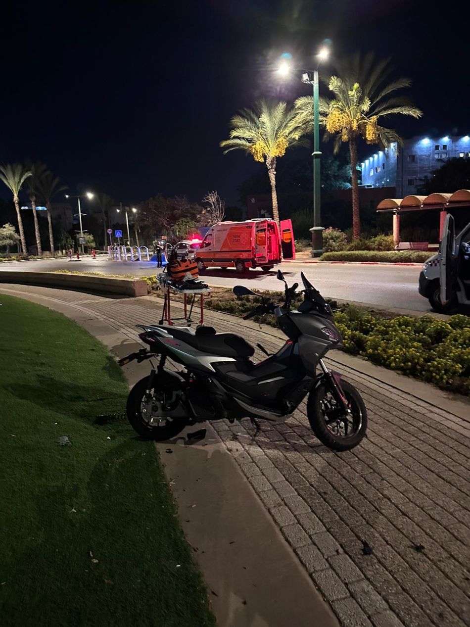 קטין נפצע בתאונה וניסיון הצתה בראשון לציון