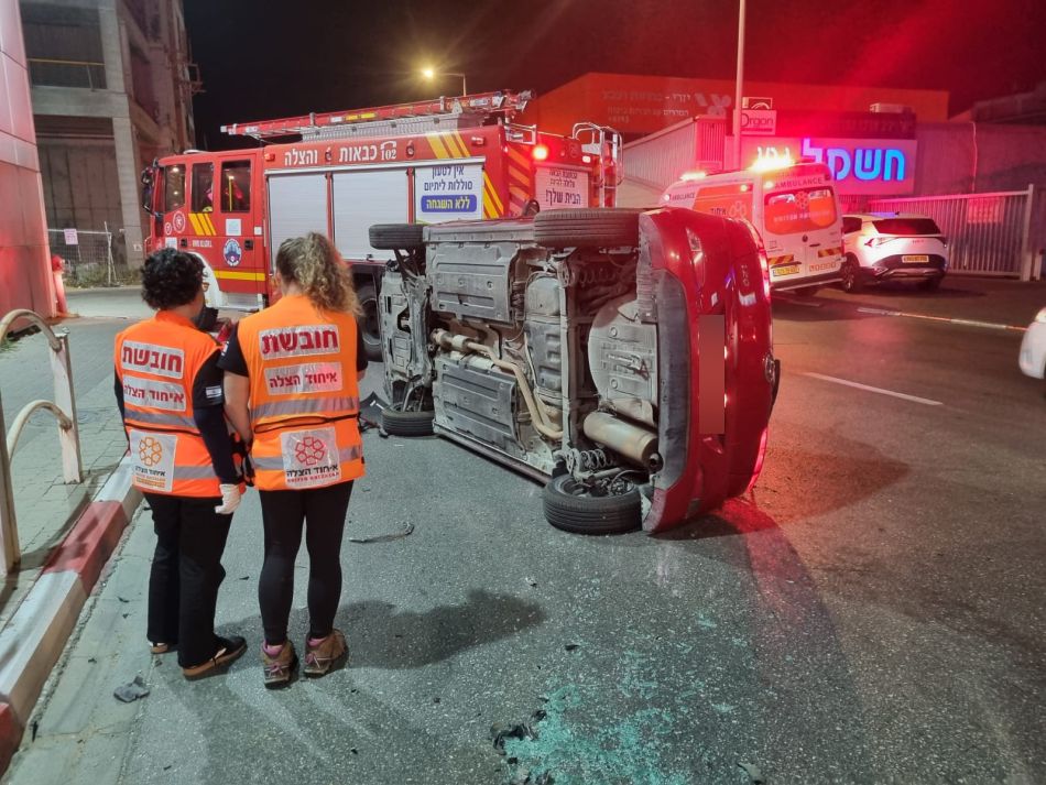 נהגת נפגעה בהתהפכות רכב בראשון לציון