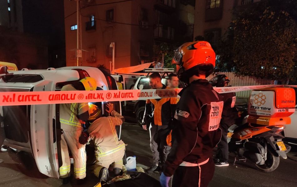 רכב התהפך במרכז חולון
