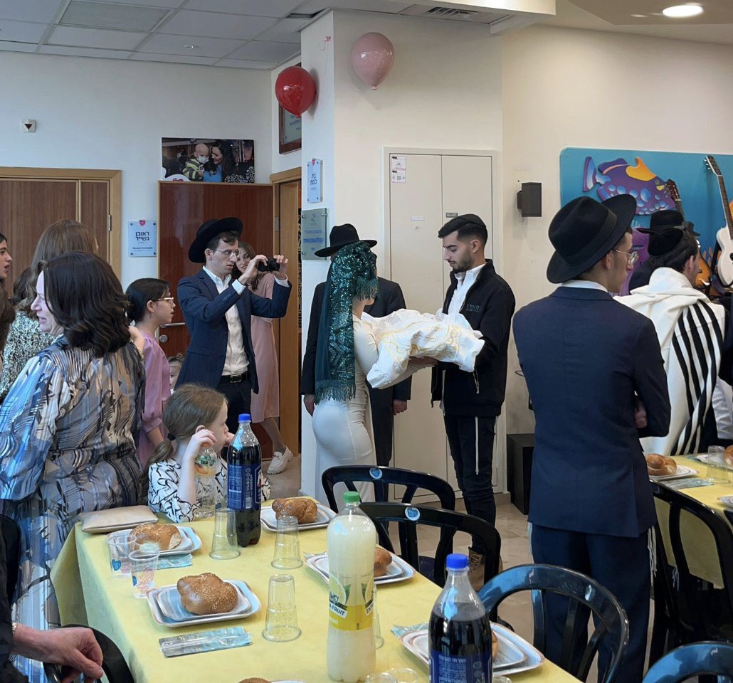 רמת גן:  בשל מצב האם ארגון רחשי לב ארגן את אירוע הברית בבית החולים