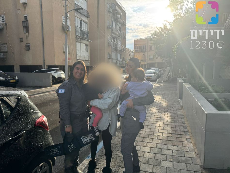 בת שנתיים ננעלה ברכב בבת ים